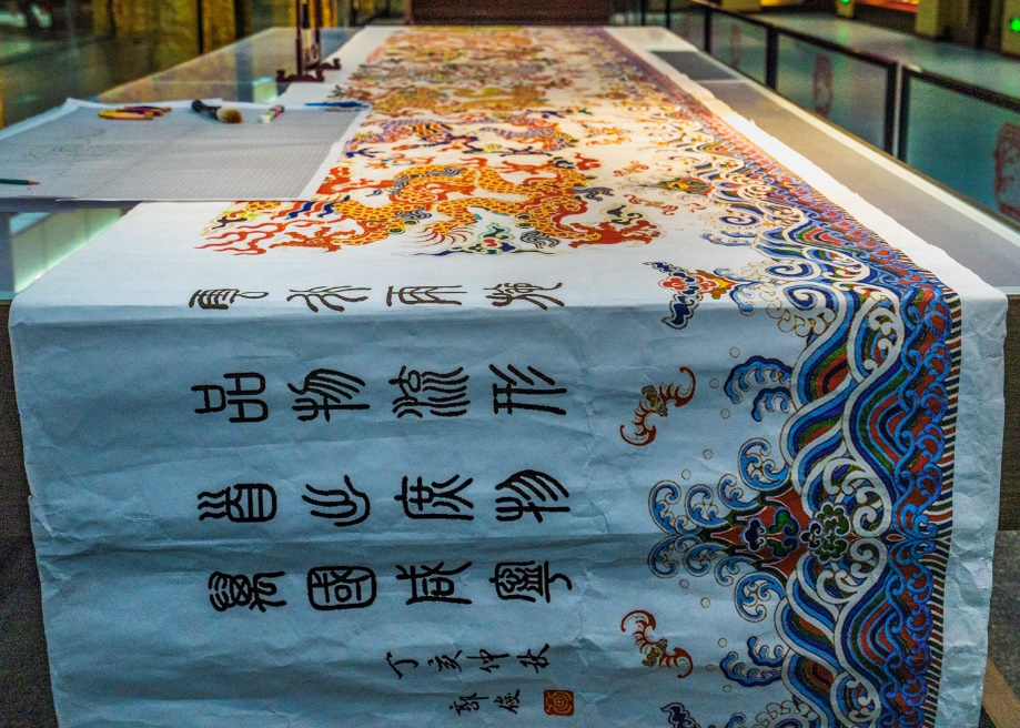 南京云锦研究所艺术精品荣获中国工艺美术学会“经典工美”大赛金奖